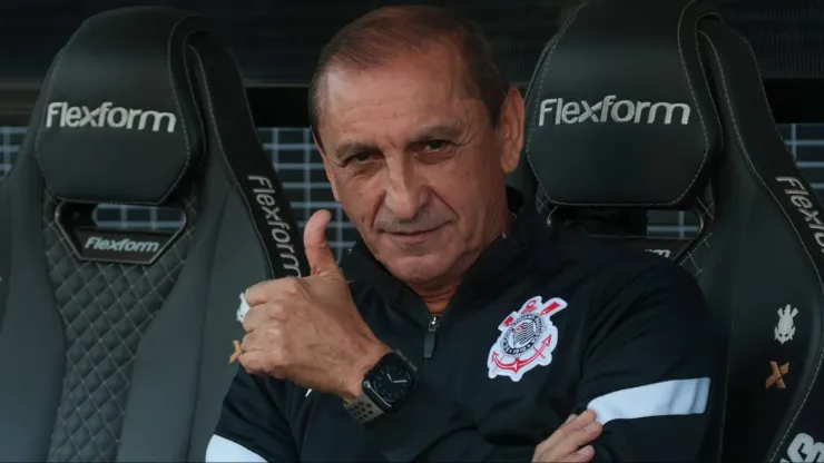 Ramón Díaz, treinador do Corinthians, pode ter reforço contra o São Paulo. FOTO: IMAGO / TheNews2
