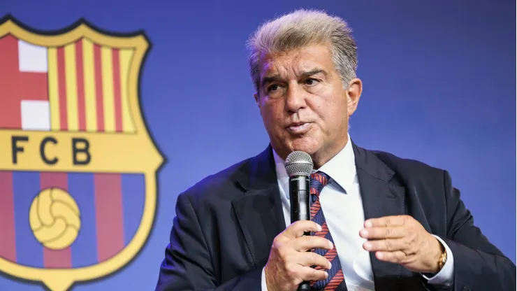 Barcelona de Laporta acerta com o primeiro reforço para 2025
