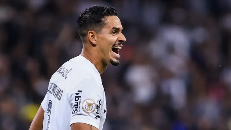 Empresário define se Lucas Veríssimo irá voltar ao Corinthians. Foto: Marcello Zambrana/AGIF
