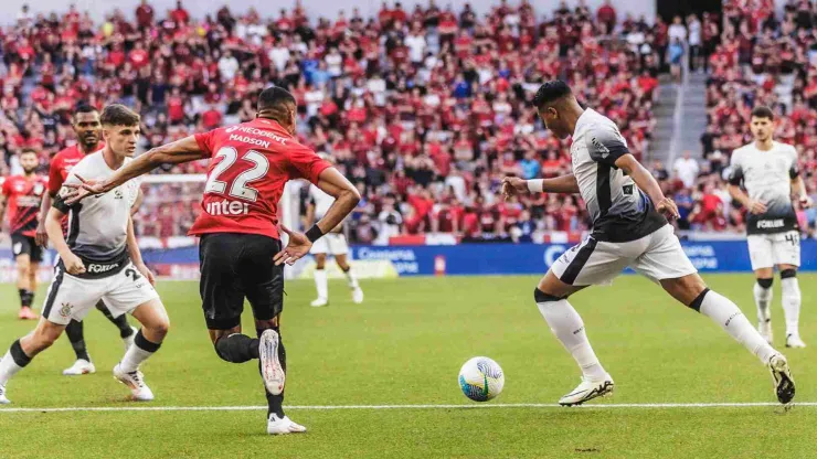 Corinthians e Athletico jogam por sobrevivência na Série A
