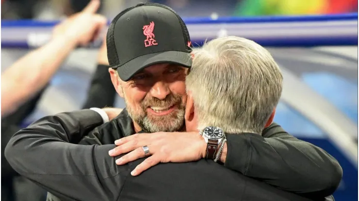 Liverpool v Real Madrid, Champions League Final 2022, football, Paris, France Paris, France. 28th, May 2022. Manager Jurgen Klopp of Liverpool greets manager Carlo Ancelotti of Real Madrid before the UEFA Champions League final between Liverpool and Real Madrid at the Stade de France in Paris. Paris France PUBLICATIONxNOTxINxDENxNORxFIN Copyright: xGonzalesxPhoto/TommasoxFimianox
