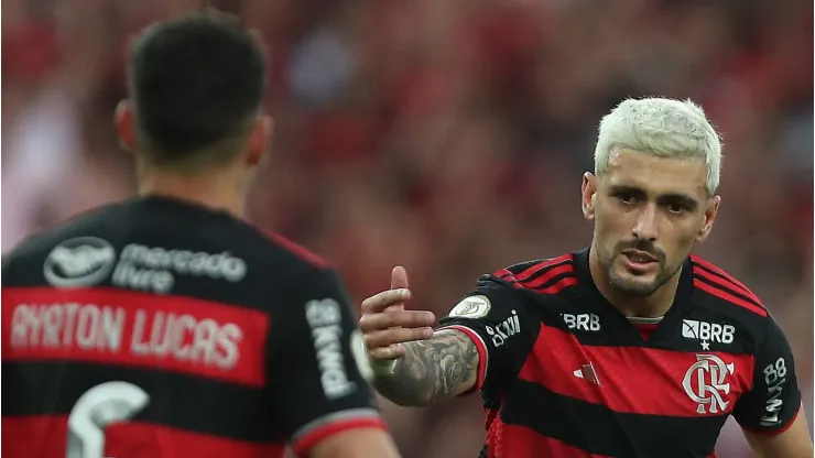 Titular do Flamengo se junta a Allan e decide deixar o clube. (Photo by Wagner Meier/Getty Images)
