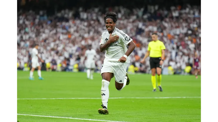 MADRID, SPAIN - AUGUST 25: Endrick of Real Madrid celebrates scoring his team's third goal during the La Liga match between Real Madrid CF and Real Valladolid CF at Estadio Santiago Bernabeu on August 25, 2024 in Madrid, Spain. (Photo by Angel Martinez/Getty Images)
