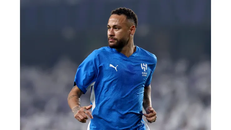 AL AIN, UNITED ARAB EMIRATES - OCTOBER 21:  Neymar warms up ahead of the AFC Champions League Elite match between Al Ain and Al-Hilal at Hazza bin Zayed Stadium on October 21, 2024 in Al Ain, United Arab Emirates.  (Photo by Francois Nel/Getty Images)
