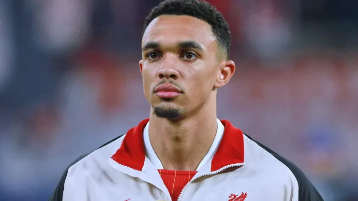 Alexander-Arnold é alvo do Real Madrid, mas clube pode optar por outro jogador. foto: IMAGO / dts Nachrichtenagentur
