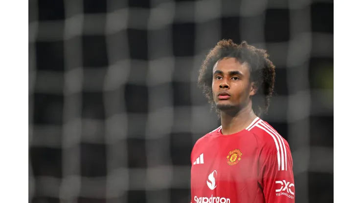 MANCHESTER, ENGLAND - OCTOBER 30: Joshua Zirkzee of Manchester United looks on during the Carabao Cup Fourth Round match between Manchester United and Leicester City   at Old Trafford on October 30, 2024 in Manchester, England. (Photo by Michael Regan/Getty Images)
