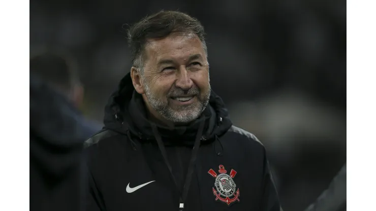 SAO PAULO, BRAZIL - AUGUST 10: President of Corinthians Augusto Melo looks on during the Brasileirao 2024 match between Corinthians and Red Bull Bragantino at Neo Quimica Arena on August 10, 2024 in Sao Paulo, Brazil. (Photo by Ricardo Moreira/Getty Images)
