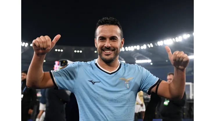 241108 &#8212; ROME, Nov. 8, 2024 &#8212; Lazio s Pedro celebrates after the UEFA Europa League match between Lazio and Porto in Rome, Italy, Nov. 7, 2024. Photo by /Xinhua SPITALY-ROME-FOOTBALL-UEFA EUROPA LEAGUE-LAZIO VS PORTO AlbertoxLingria PUBLICATIONxNOTxINxCHN
