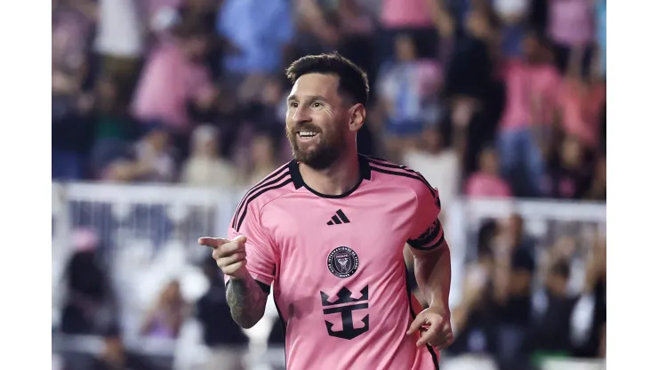 FORT LAUDERDALE, FLORIDA - OCTOBER 19: Lionel Messi #10 of Inter Miami celebrates scoring his third goal during the second half against the New England Revolution at Chase Stadium on October 19, 2024 in Fort Lauderdale, Florida. (Photo by Carmen Mandato/Getty Images)
