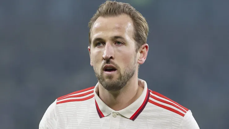 Harry Kane atuando com a camisa do Bayern de Munique.
