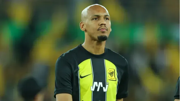 O volante Fabinho em jogo do Al-Ittihad (Yasser Bakhsh/Getty Images)
