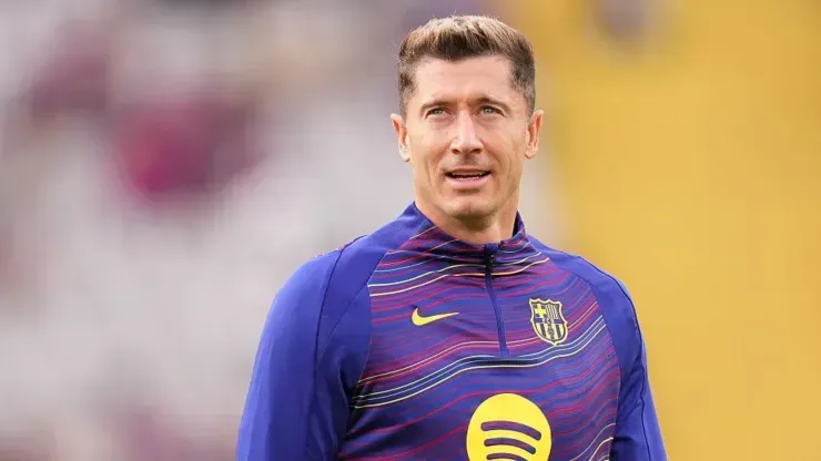 Robert Lewandowski ainda não sabe onde jogará após o Barcelona (Alex Caparros/Getty Images)