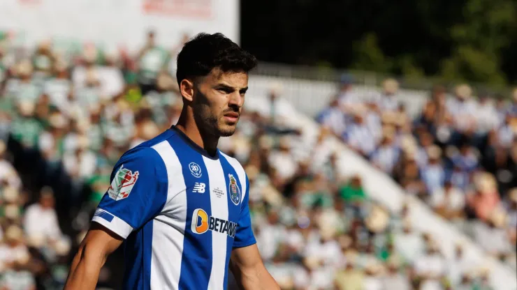 Zé Pedro estendeu o seu vínculo com o Porto. Foto: Imago
