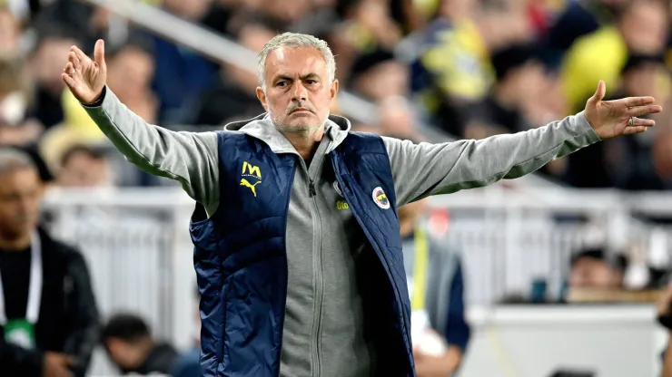 José Mourinho, treinador do Fenerbahçe. Foto: Imago
