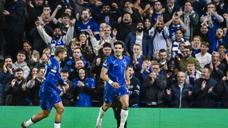 Pedro Neto festeja golo pelo Chelsea. Foto: Imago
