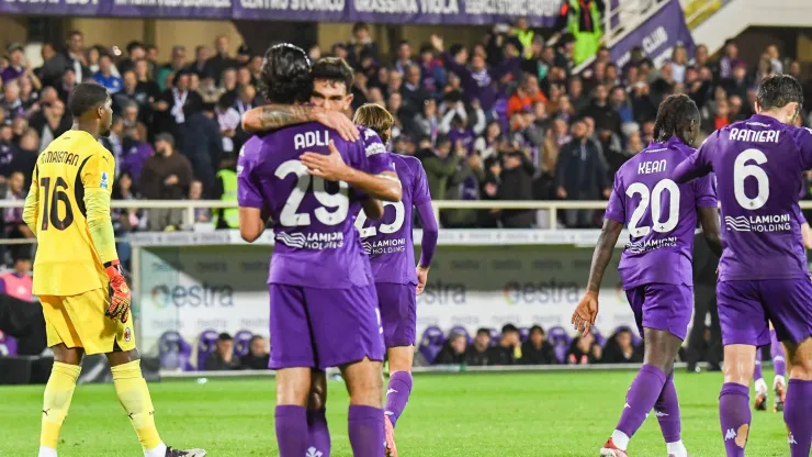 Fiorentina festeja vitória contra o AC Milan. Foto: Imago
