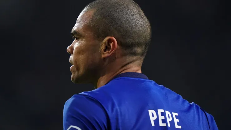 Pepe regressou ao Dragão, agora como adepto. Foto: Imago
