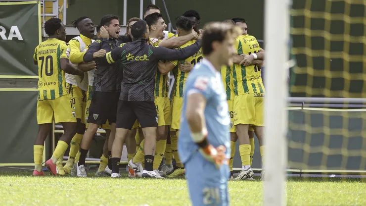 Tondela festeja vitória contra o Leixões. Foto: Imago
