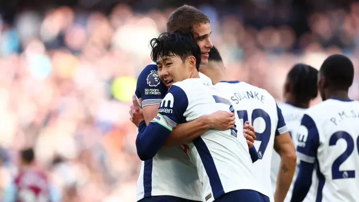 Tottenham festeja vitória frente ao West Ham. Foto: Imago
