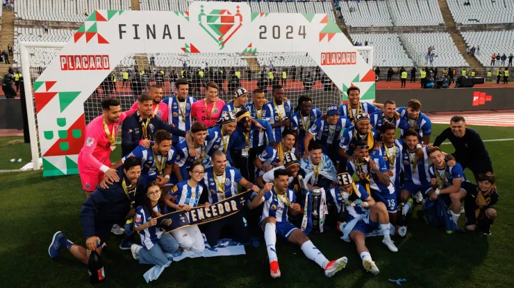 Jogadores do FC Porto celebrando o título da Taça de Portugal 2024. Foto: Imago
