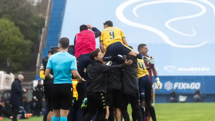 Estoril festeja vitória frente ao Arouca. Foto: Imago
