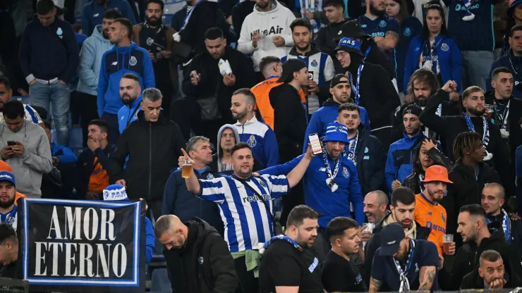 Adeptos do FC Porto durante o jogo com a Lazio. Foto: Imago
