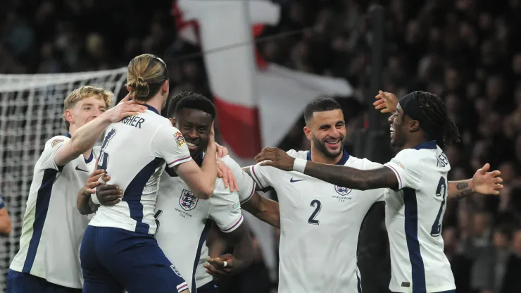 Inglaterra festeja vitória contra a Irlanda. Foto: Imago
