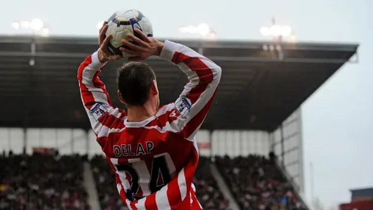 STOKE ON TRENT, ENGLAND – MARCH 20: Rory Delap of Stoke takes a throw in during the Barclays Premier League match between Stoke City and Tottenham Hotspur at the Britannia Stadium on March 20, 2010 in Stoke on Trent, England. (Photo by Michael Regan/Getty Images)
