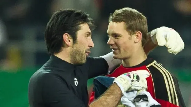 Bildnummer: 07323891 Datum: 09.02.2011 Copyright: imago/ActionPictures Manuel NEUER Nr.1 DFB (2.L) , Gianluigi BUFFON (ITA, L) und DFB Maskottchen Paule DEUTSCHLAND – ITALIEN Deutsche Fussball Nationalmannschaft DFB, am 09.02.2011 in Dortmund, GER ,; Dortmund Herren Fussball DFB Nationalteam Länderspiel vdig xmk 2011 quer o0 Objekte Image number 07323891 date 09 02 2011 Copyright imago ActionPictures […]
