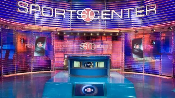 Bristol CT: Monday, March 13, 2006 — Empty SportsCenter Set — .
