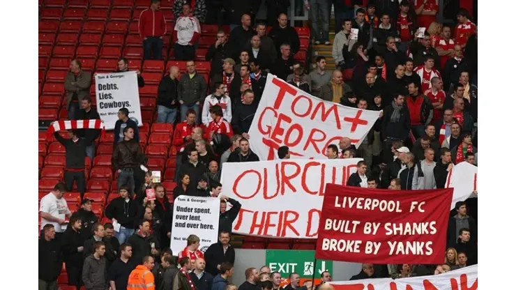 Liverpool, England – Tuesday, May 1, 2007: Liverpool's fans hold a banner – You can buy presidents, big planes, fancy yachts and tons of pies for fat frank, but you can never buy our history, in Kop before the UEFA Champions League Semi-Final 2nd Leg match against Chelsea at Anfield. (Pic by David Rawcliffe/Propaganda)
