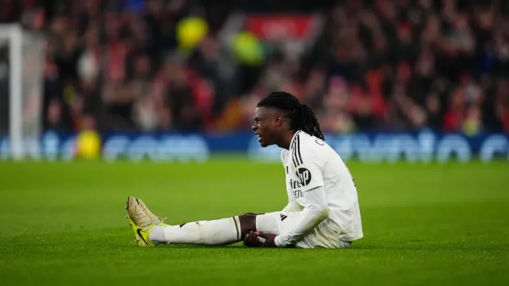 The injury, sustained during the loss at Anfield, is another blow to a Real Madrid team already struggling with a long injury list.
