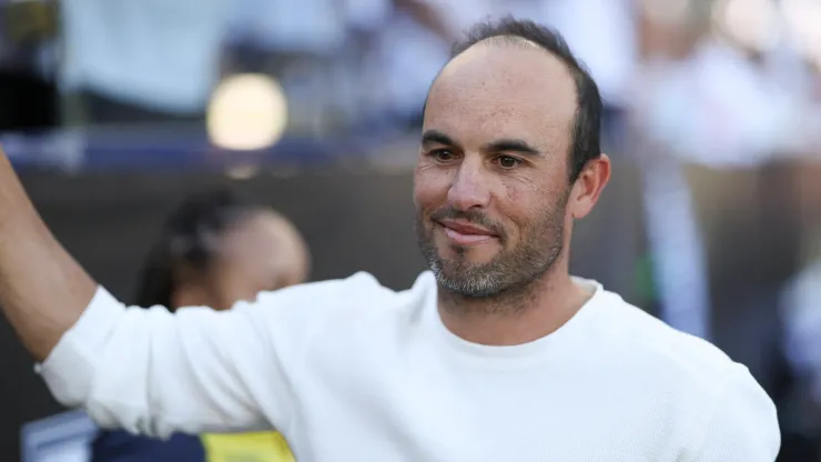 Landon Donovan slams Gio Reyna for lack of playing time in Europe.
