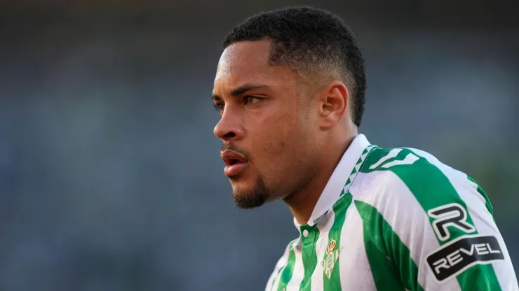 Currently on loan at Real Betis, Vitor Roque has hinted at a desire to return to Brazil.  
