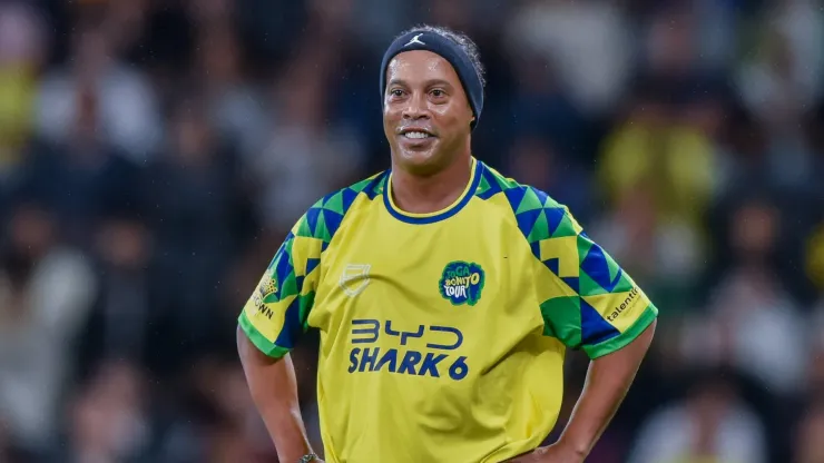 Ronaldinho, in a viral TikTok challenge, named Pelé as the greatest soccer player of all time.
