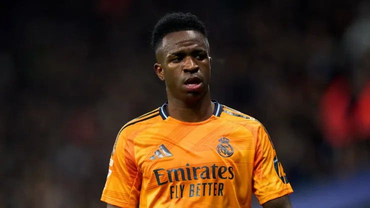 Vinícius Júnior's on-field frustrations, though understandable given the disallowed goal and pressure, raise concerns about Real Madrid's team dynamics.
