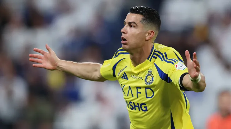 Despite a past business relationship, Peter Lim has ruled out selling Valencia to Cristiano Ronaldo.
