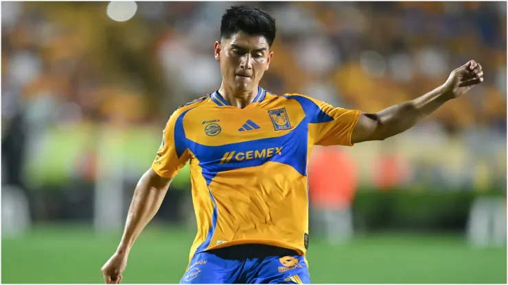 Vladimir Lorona of Tigres
