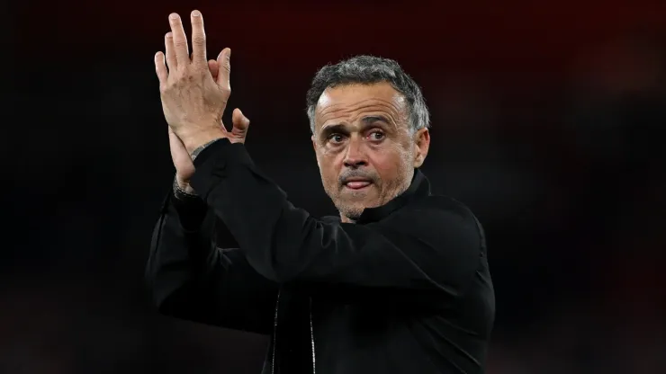 With total control and smart signings like Dembélé, Kvaratskhelia, and Doué, the Spanish coach has rebuilt PSG into a true European contender.
