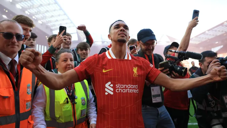 Despite his success at Leverkusen, Jeremie Frimpong is reportedly keen on returning to England.