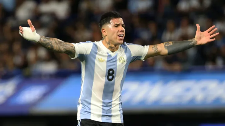 Enzo Fernández of Argentina reacts during the South American FIFA World Cup 2026 Qualifier match between Argentina and Peru at Estadio Alberto J. Armando on November 19, 2024 in Buenos Aires, Argentina.
