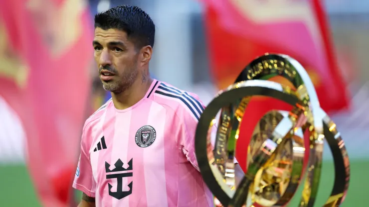 Looking ahead to a potential clash with Atlético de Madrid at the Club World Cup, Suárez didn’t hide his respect. 
