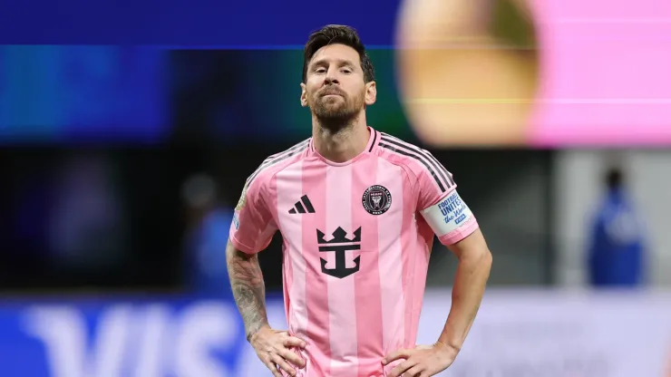 Unlike some other tournaments, the first tiebreaker at the Club World Cup is head-to-head performance among the tied teams.
