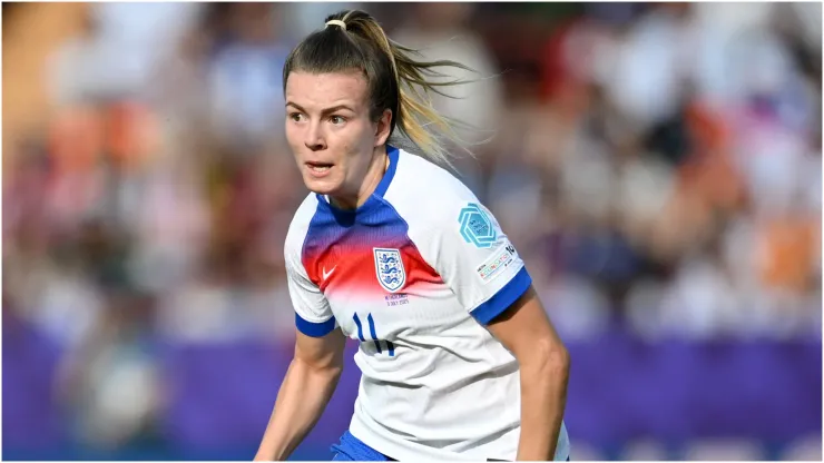 Lauren Hemp of England
