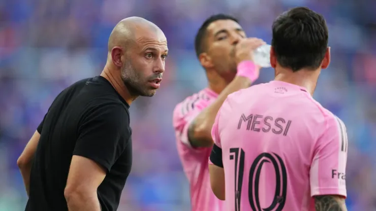 Though not officially ruled out, Messi’s appearance is uncertain due to a precautionary approach by the club.
