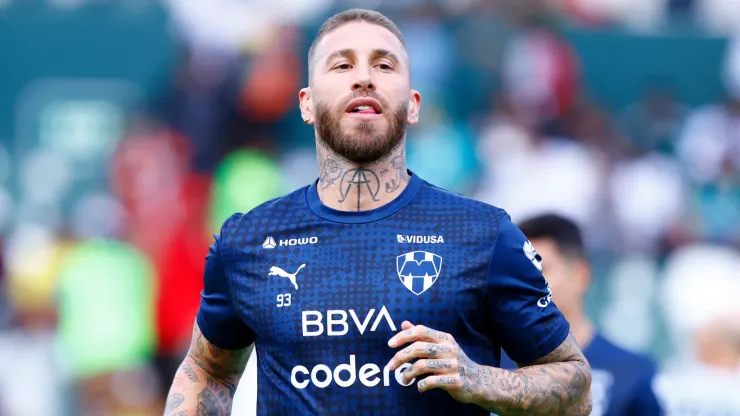 Sergio Ramos of Monterrey warms up prior the 4th round match between Leon and Monterrey as part of the Torneo Apertura 2025 Liga MX at Leon Stadium on August 11, 2025 in Leon, Mexico. 
