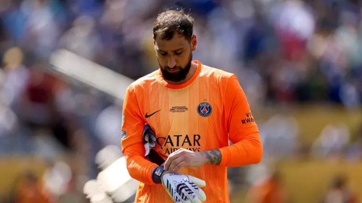 The Italian goalkeeper issued a statement expressing both confusion and frustration over being removed from the squad.
