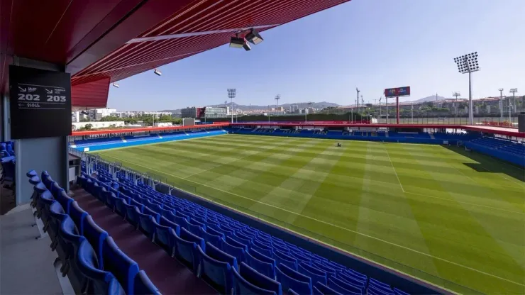The Camp Nou renovation setback forced Barça to move the LaLiga match to a venue with only 6,000 seats, approved by LaLiga under “force majeure.”
