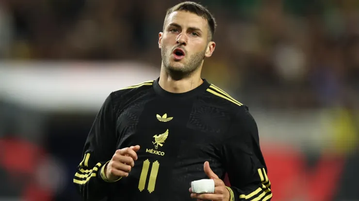 Santiago Gimenez #11 of Mexico.
