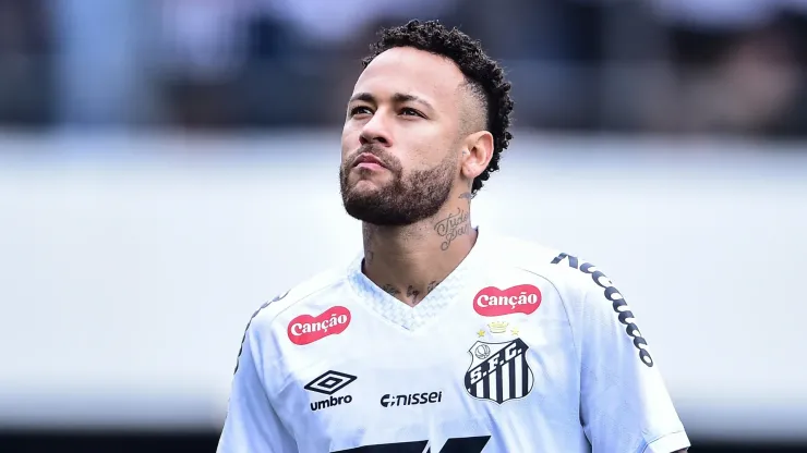 Neymar of Santos looks on during a Brasileirao 2025 match against Fortaleza.
